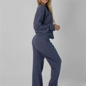 Comfrt Stone Blue  Lounge Set Unisex Size Large-NEW IN ORIGINAL PACKAGING